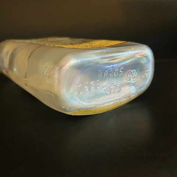 Vintage/Retro Smirnoff Vodka Bottle - Empty - Picture 5 of 7